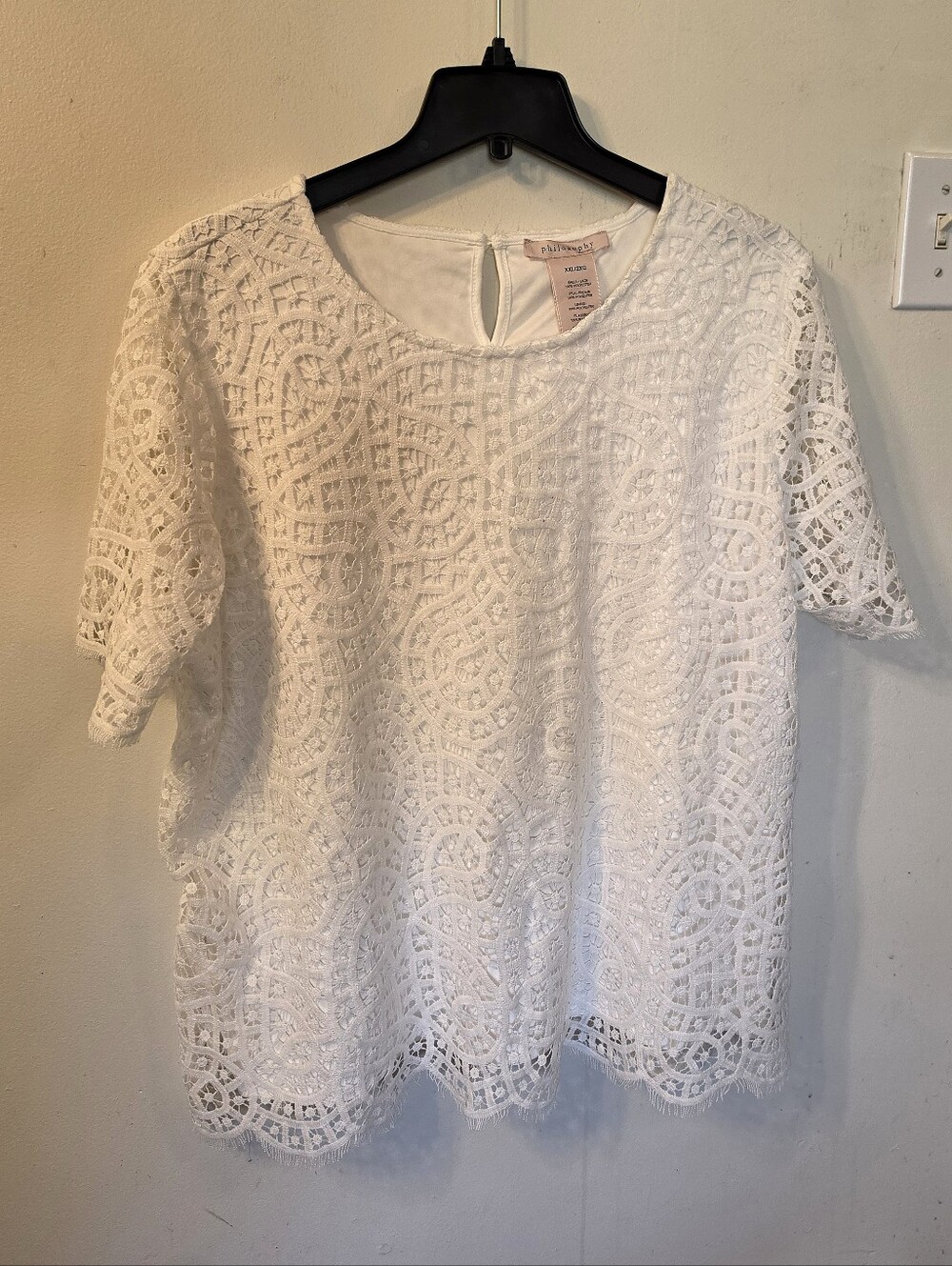 2x Philosophy White Lined Lace Top